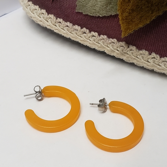 Vintage Jewelry - Vintage Orange Acrylic Hoop Earrings